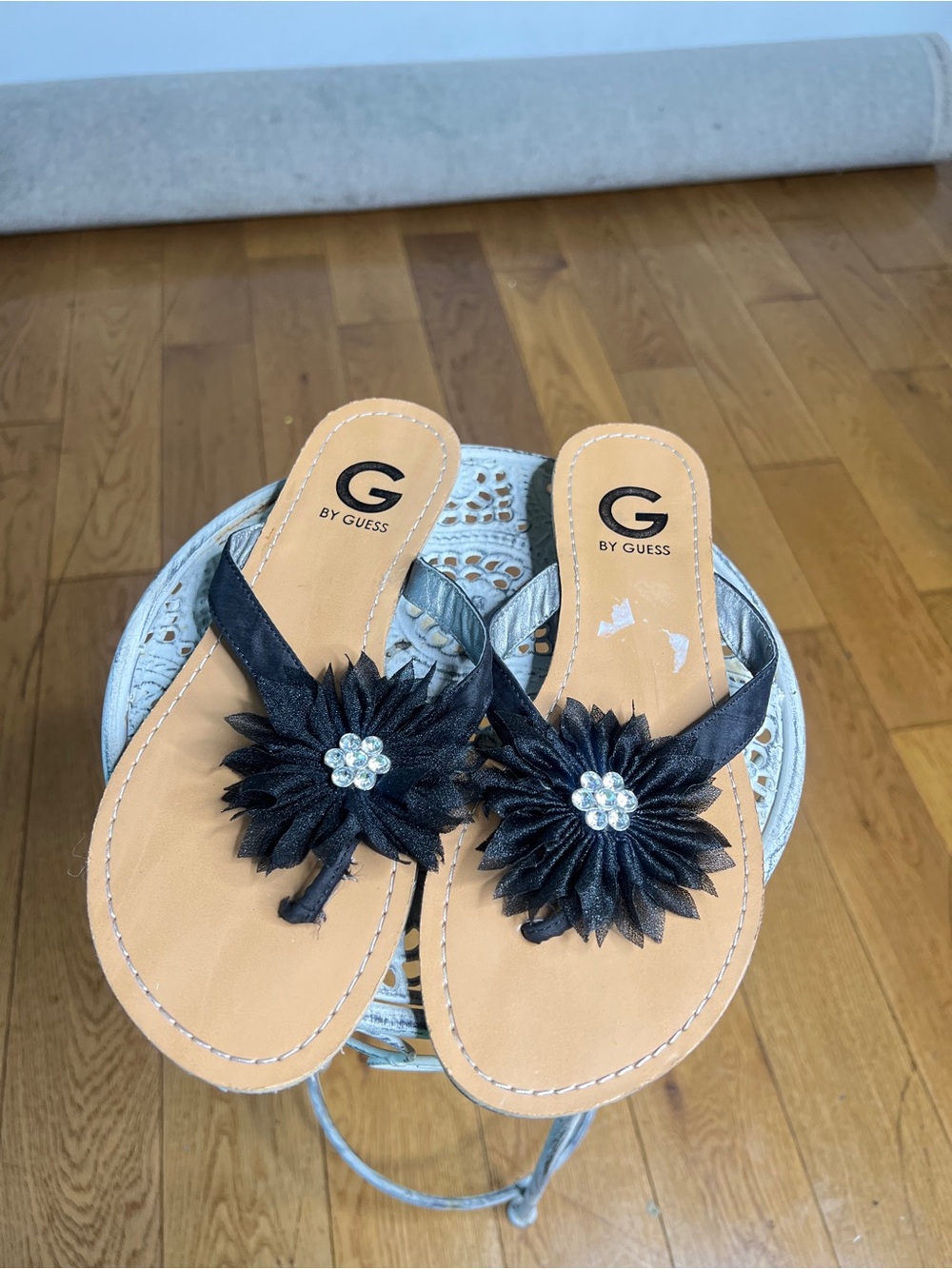 G by Guess Black Floral Jeweled Toe-Post Sandals